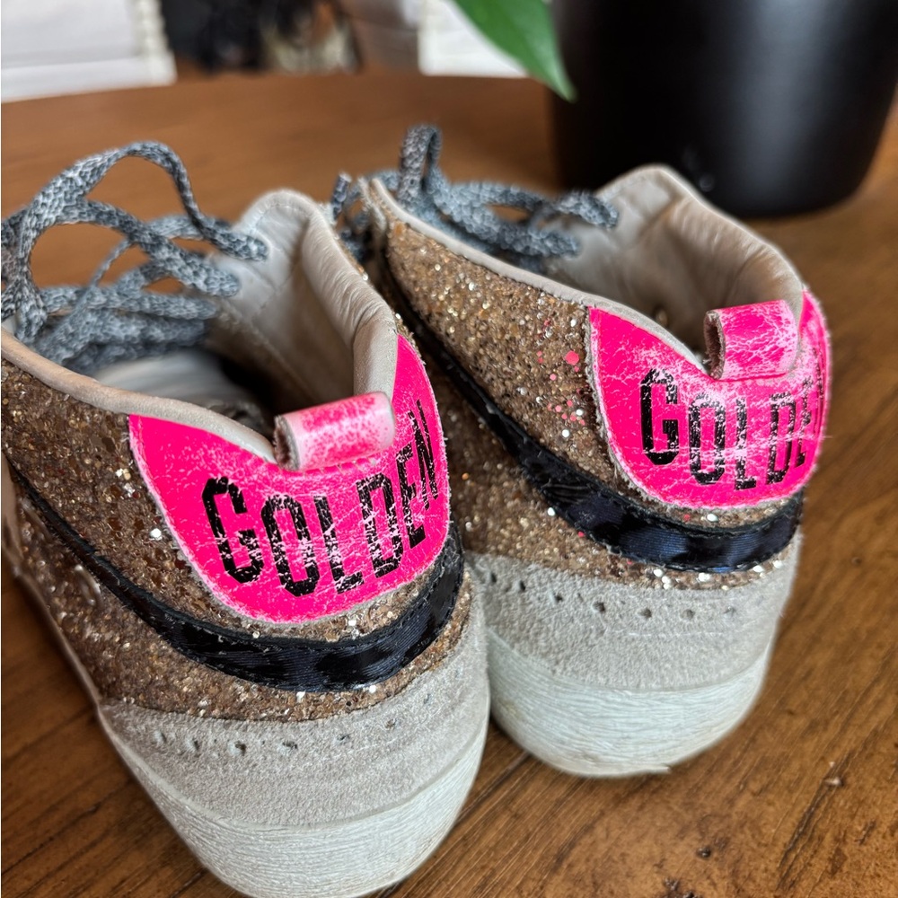 Golden Goose Mid Star Sneakers in Gold Glitter - Picture 3 of 8